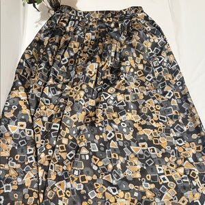Elegant A-Line Skirt with Geometric Pattern - Black and Gold